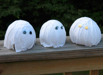 an example of a balloon ghouls